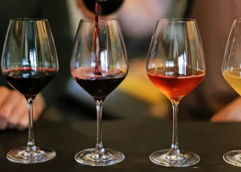 4 mistakes people make when they order wine at restaurants, according to a sommelier