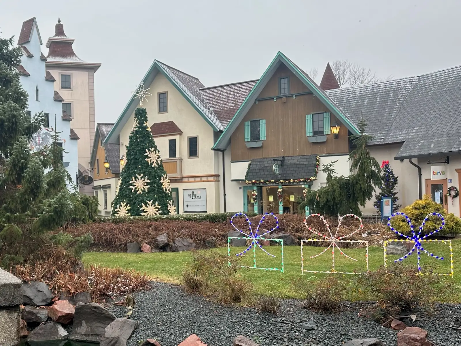 Buildings with holiday decorations and colorful trim in Frankenmuth