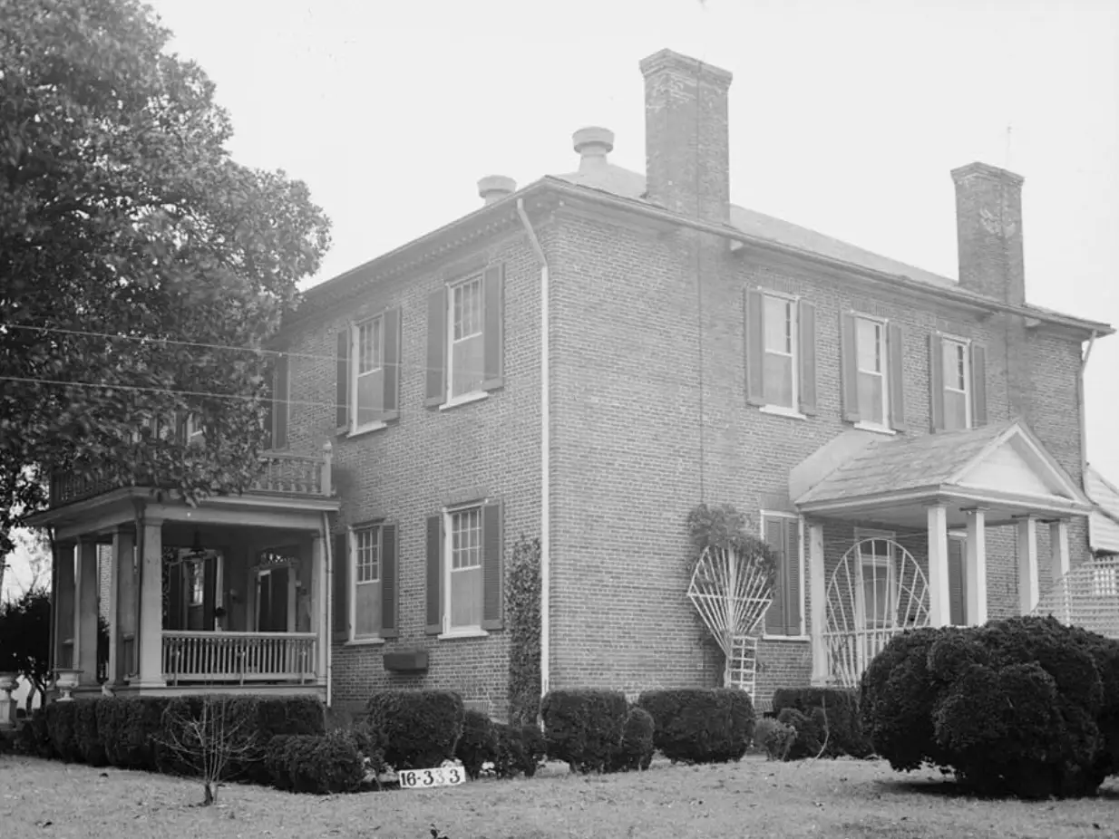 Sweetwater Mansion