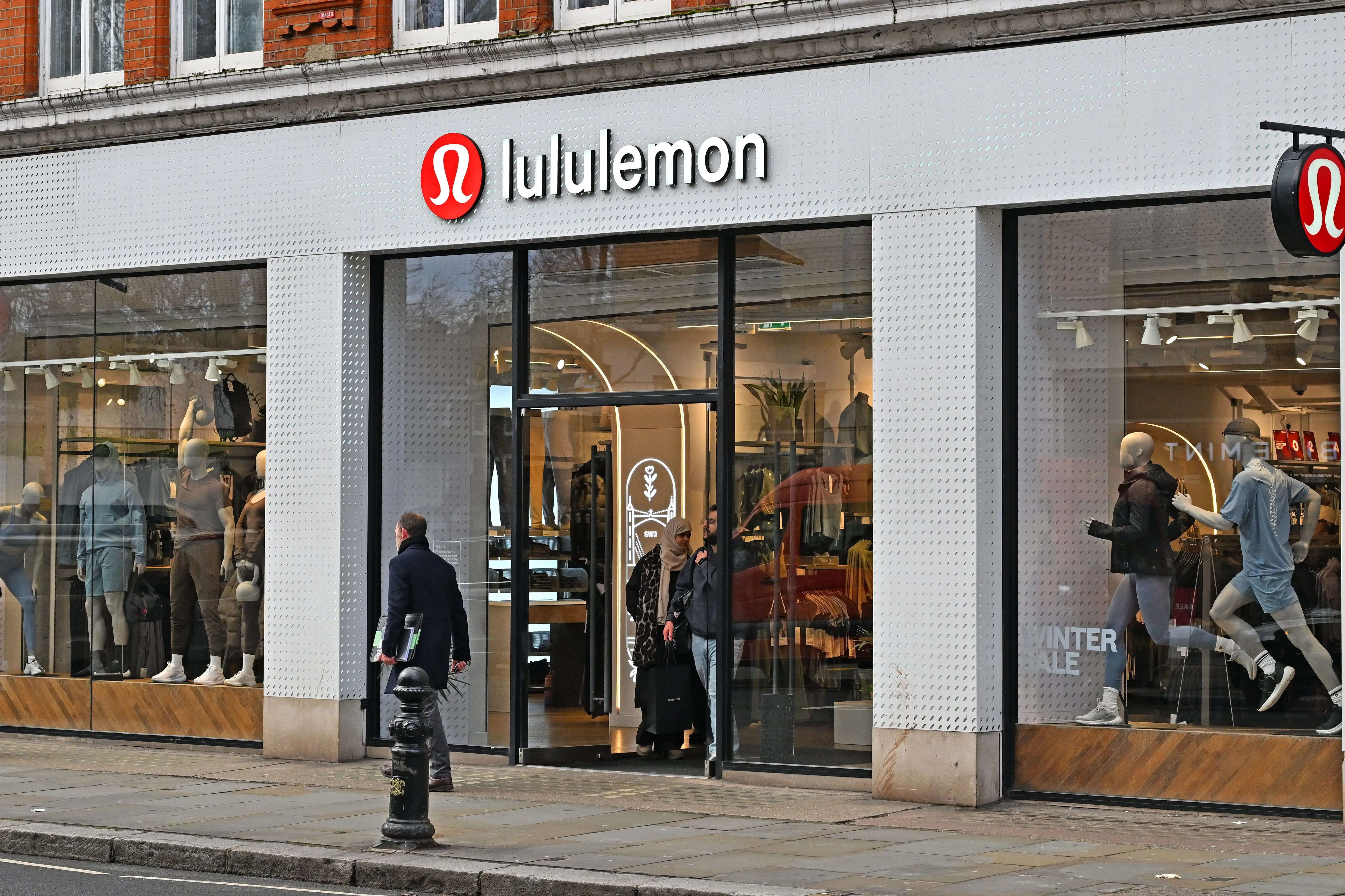 Lululemon store