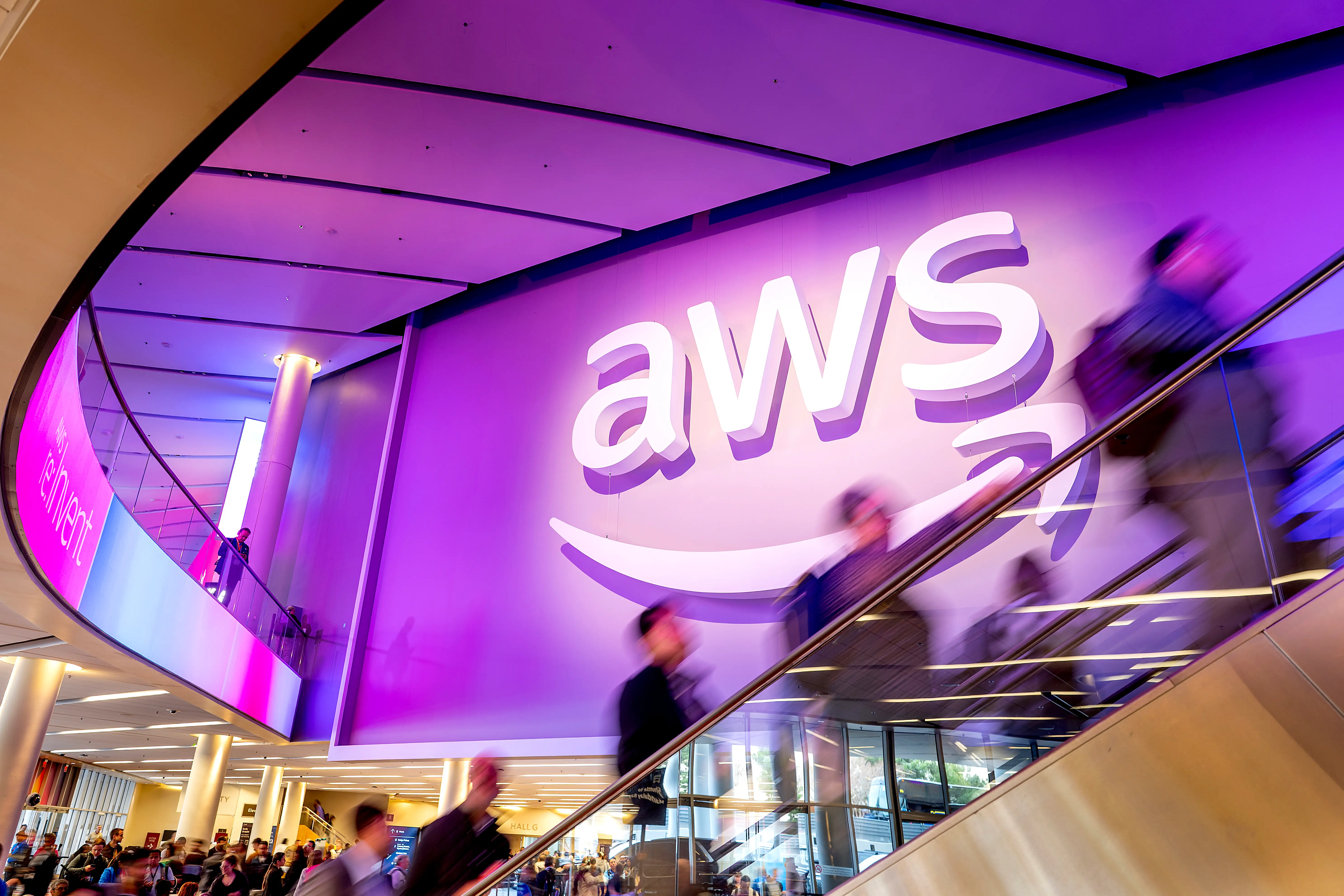 AWS logo