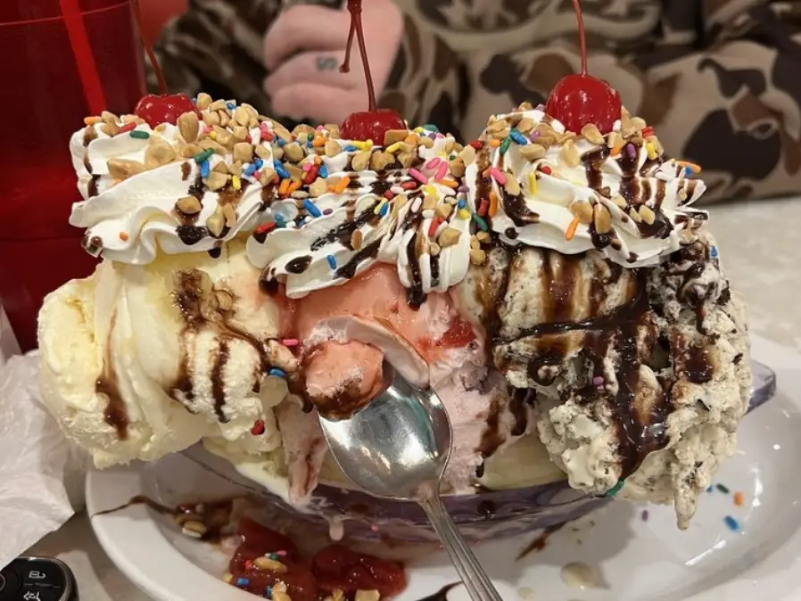 Mel's Hard Luck Diner