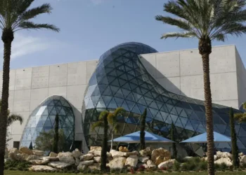 The coolest building in every US state, from historic estates to futuristic designs