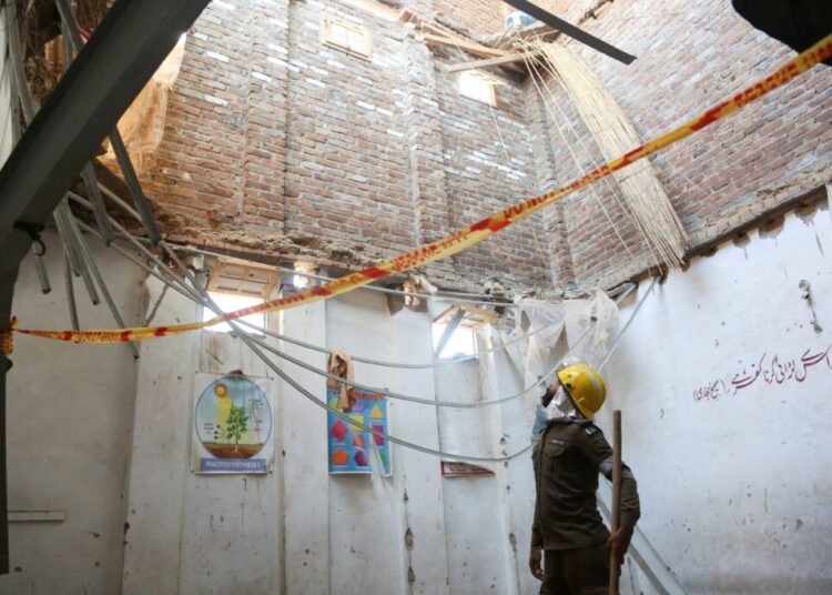 At least 30 children killed in Pakistan school roof collapse
