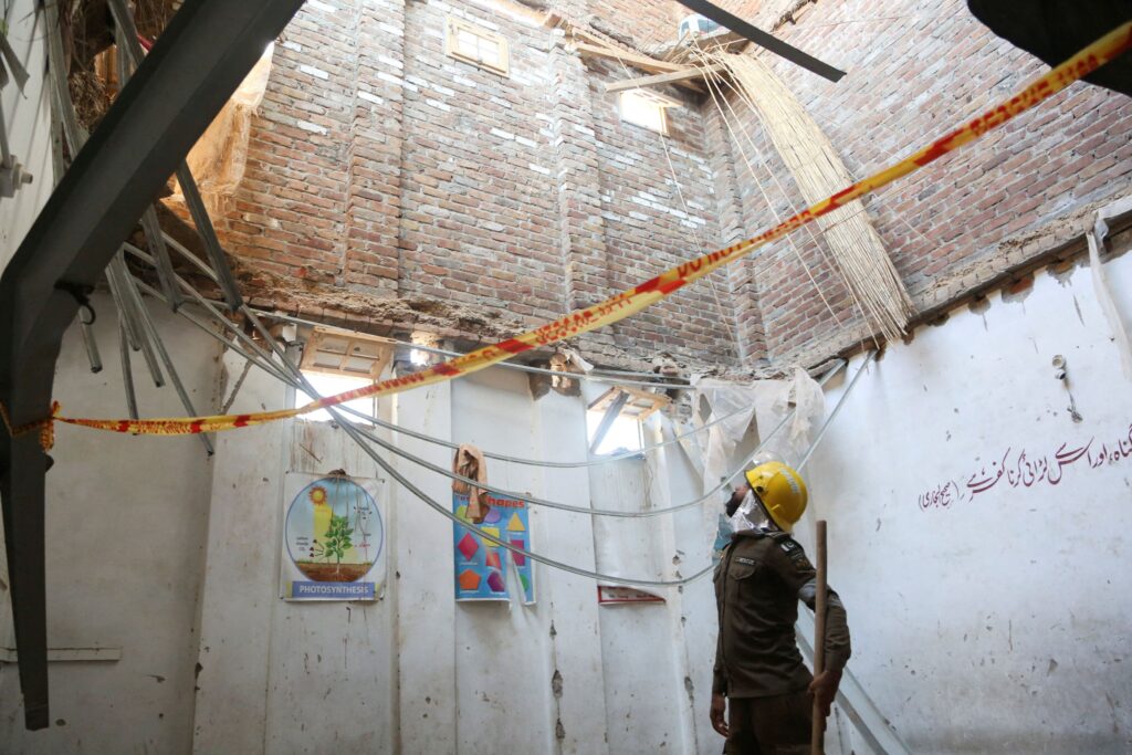 At least 30 children killed in Pakistan school roof collapse