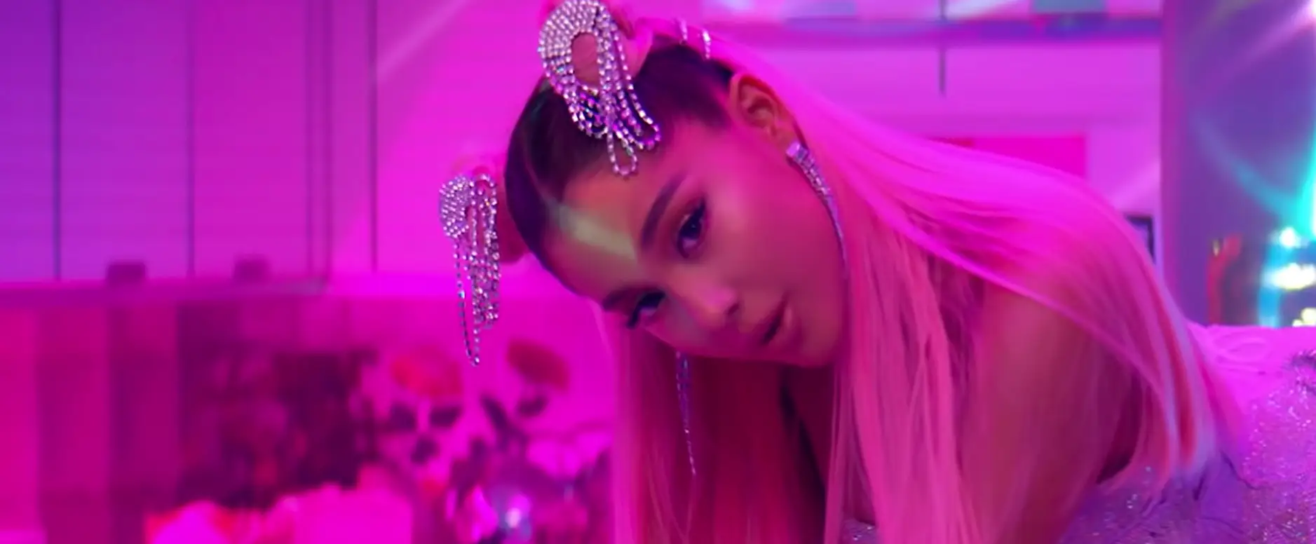 ariana grande 7 rings