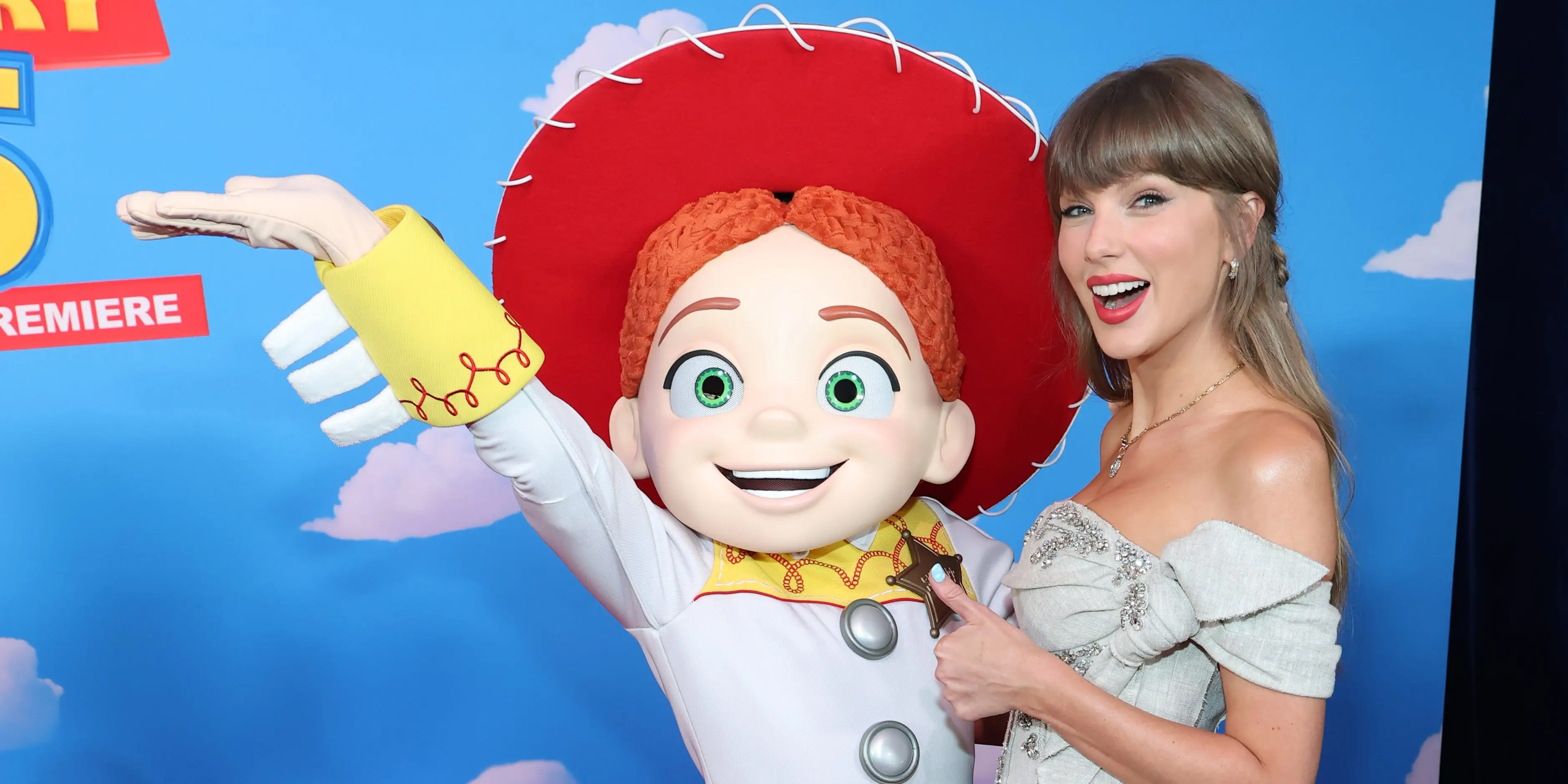 Taylor Swift and Jessie.