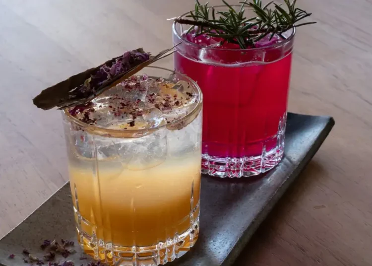 5 drinks that are in this fall and 5 that are out, according to bartenders