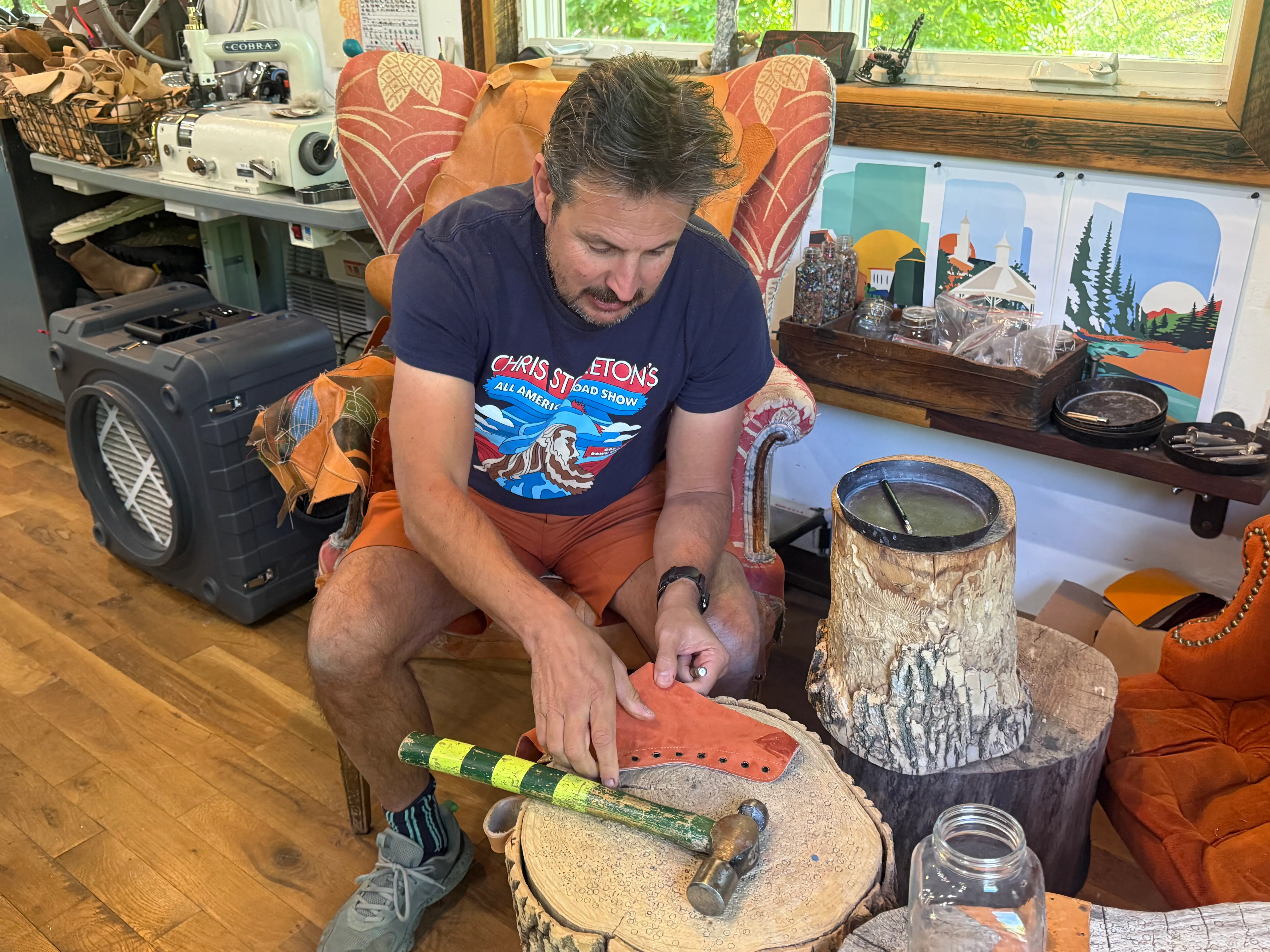Man making a shoe