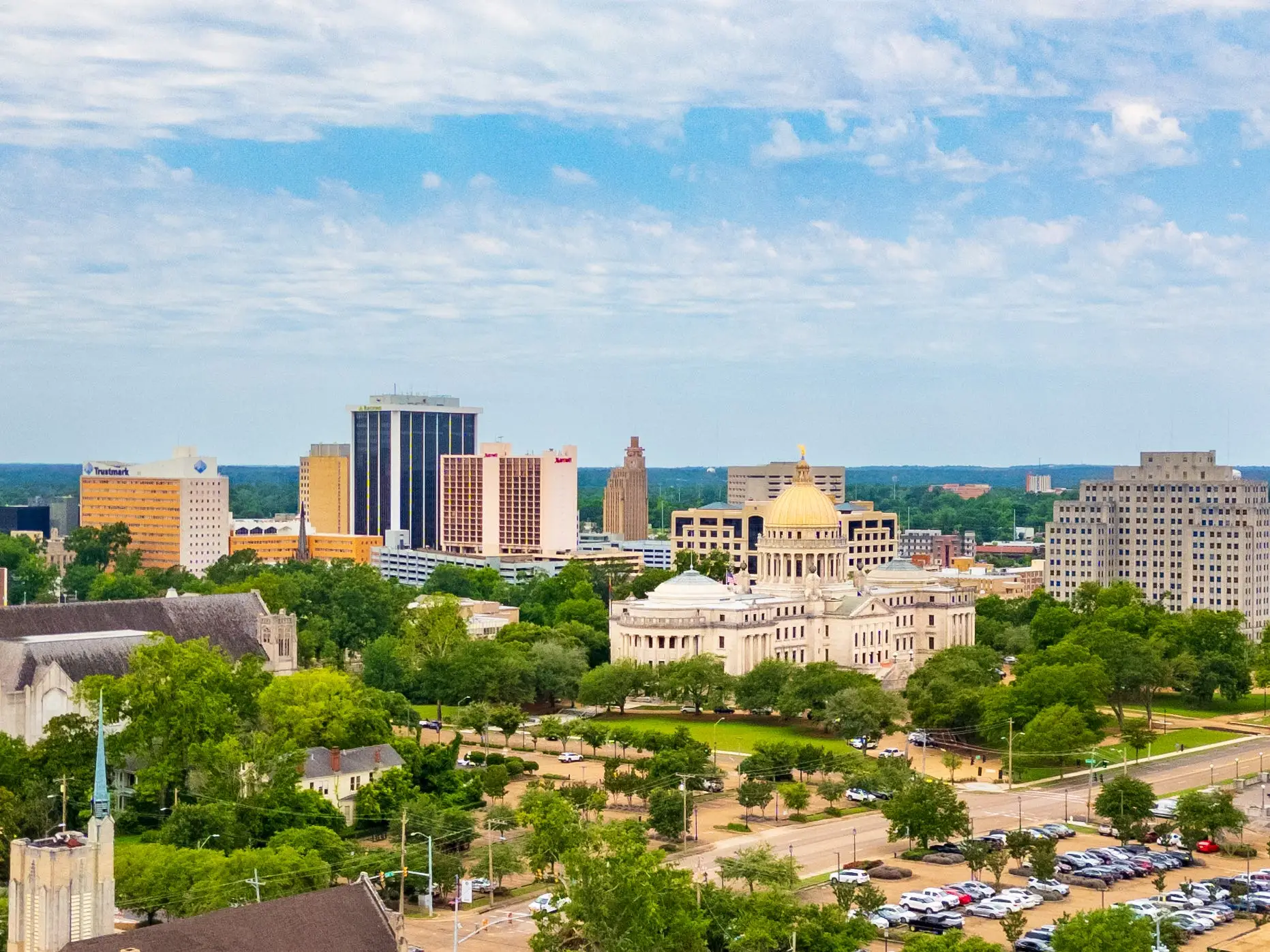Jackson, MS skyline including the State Capitol Building