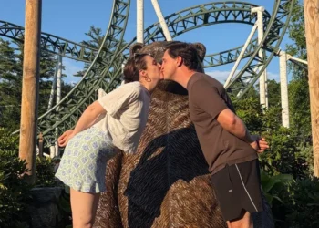 We met on a 7th-grade field trip. Twenty years later, I secretly recreated it and we rekindled our romance.