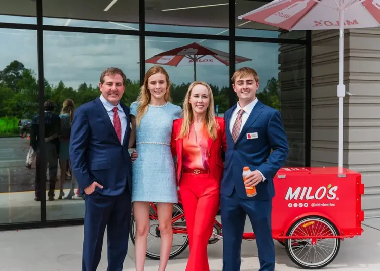 I want our $1 billion business to stay in the family, but that doesn’t mean I’ll automatically hire my kids