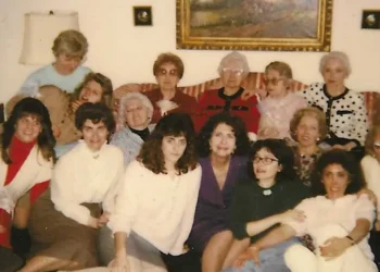 Helping my cousins through caregiving is giving me a new perspective. I’m finally giving myself credit for caring for my mom.