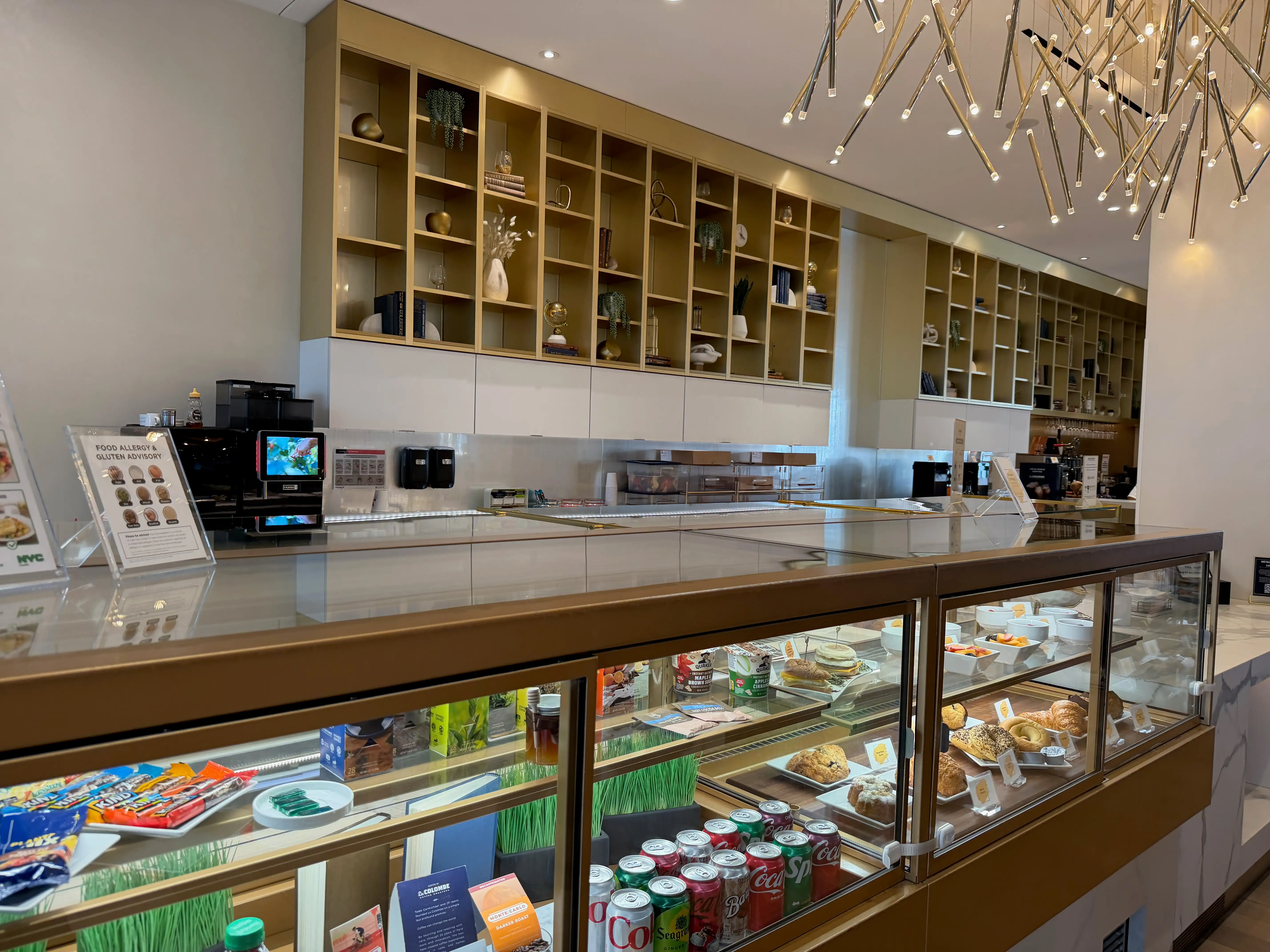 Food and drink options at Amtrak Metropolitan Lounge in New York Penn Station