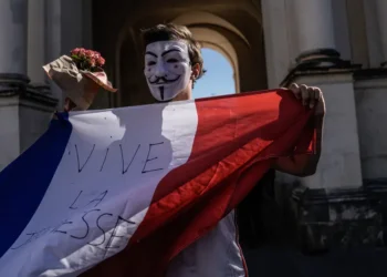 Fires, barricades, and fraternité: 7 photos show the scale of the protests sweeping France