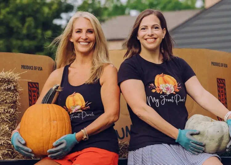 I left my Fortune 100 HR career to launch a pumpkin display business. Here’s how my cofounder and I scaled it.