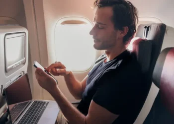 Passengers ranked the top 10 airlines with the best in-flight WiFi. Elon Musk’s Starlink is all over the list.