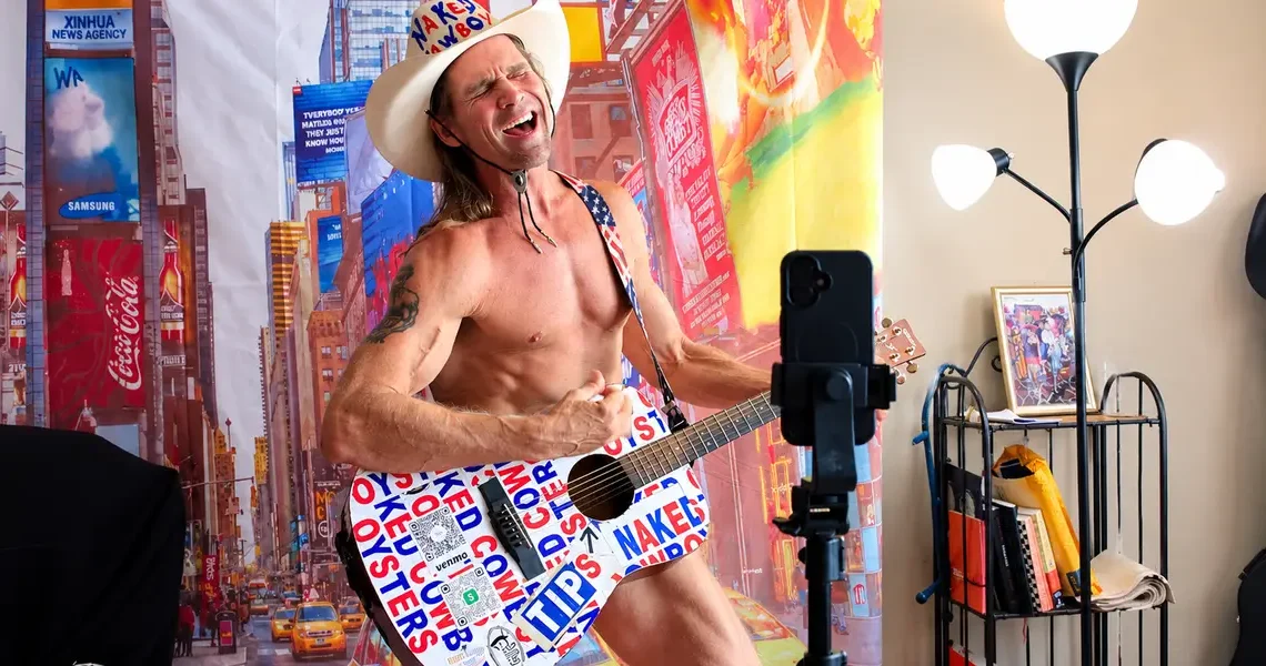 NYC’s famous ‘Naked Cowboy’ breaks down how much he actually makes