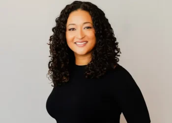 I started a cookie business and scaled too quickly. We got caught up in a growth-at-all-costs mentality — here’s how I turned it around.