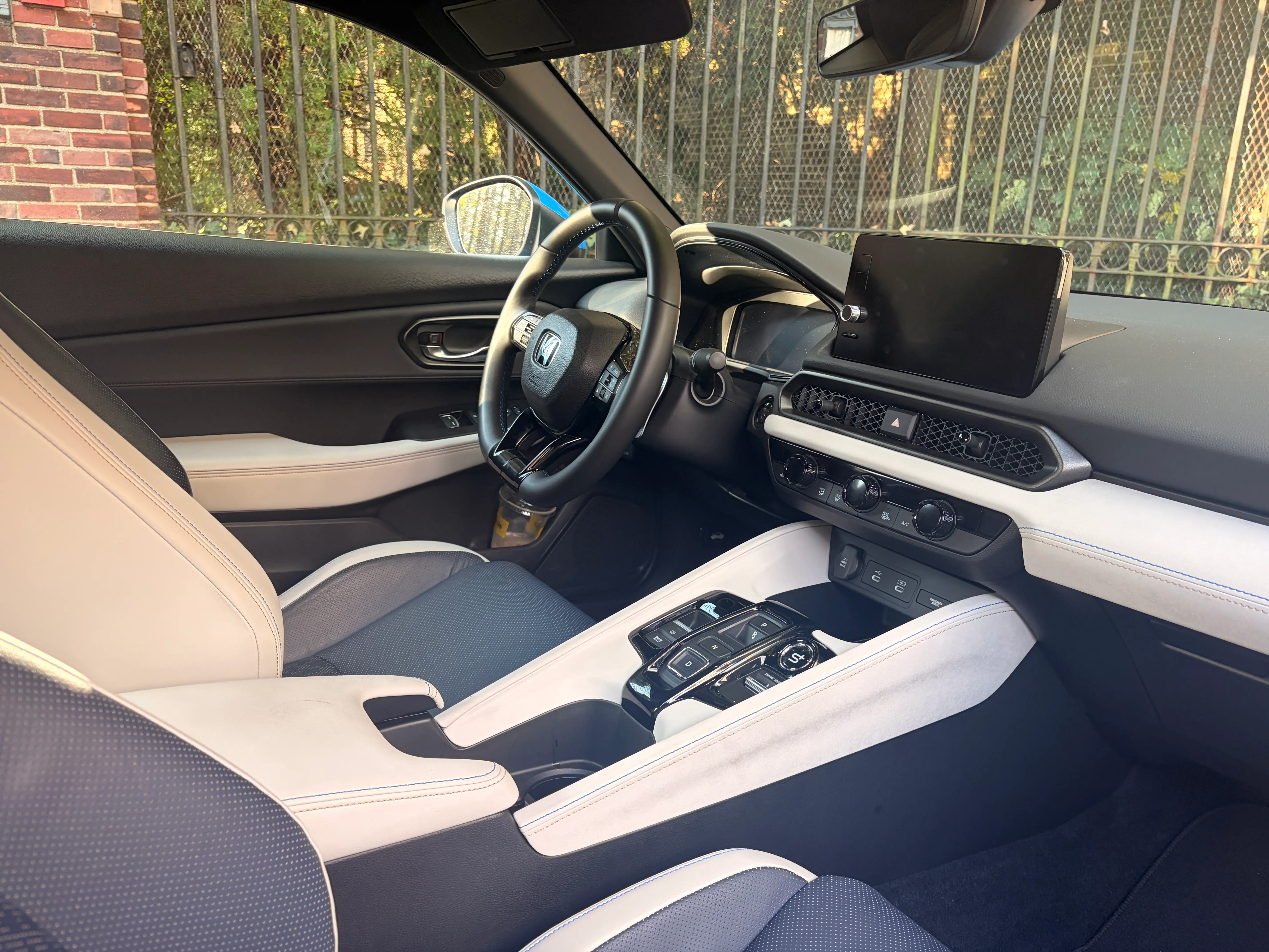 The Honda Prelude's front row of seats.