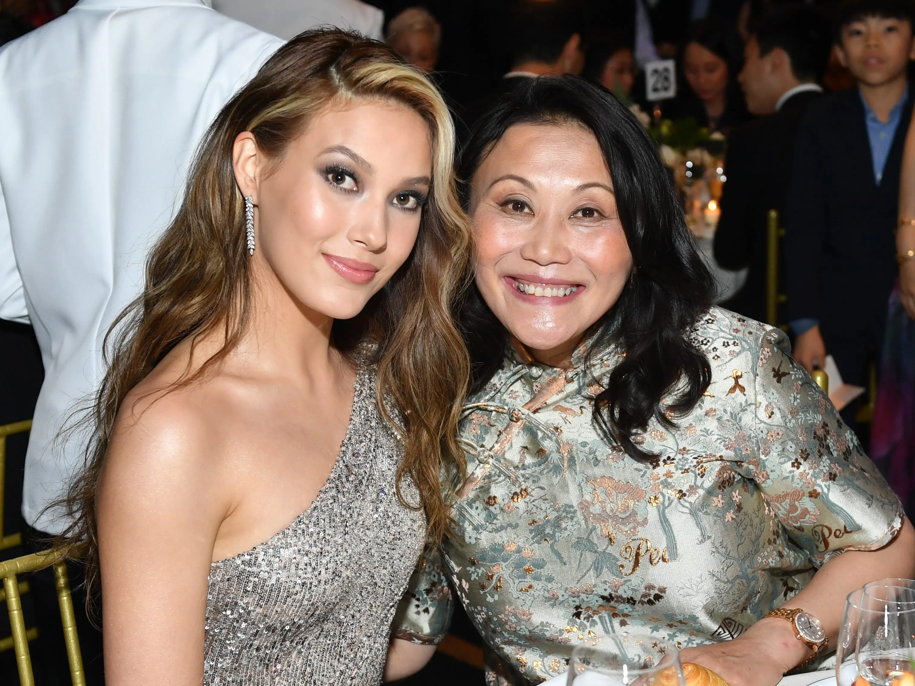 Eileen Gu and her mother Gu Yan.