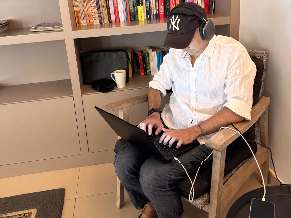 Santiago Barraza Lopez on his computeron his computer