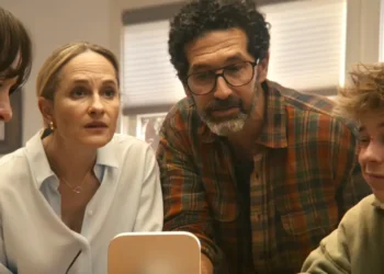Ad pros say Apple’s chaotic new commercial fails at what the brand once did best