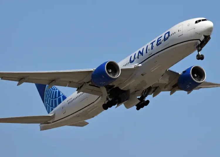 United finally made it easier to see if your flight has Starlink