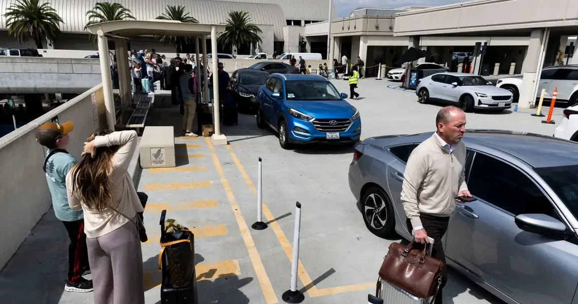 Lyft starts a business travel brand, escalating Uber rivalry