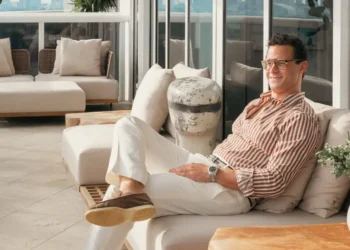 I’m an interior designer to the stars. Here are 5 affordable tips for making your home look more expensive.