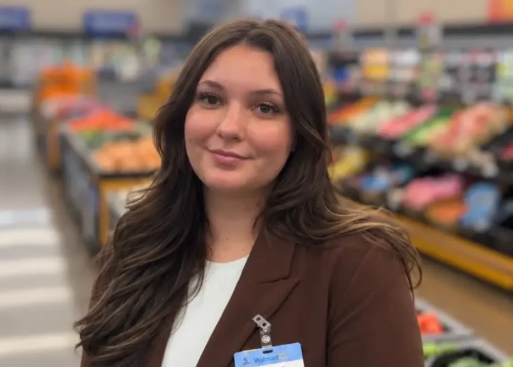 I’m a Walmart store manager at 23. I worked hard to get this life and started as a cashier — here’s my career journey.