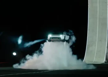 The world reacts to Elon Musk’s flying car