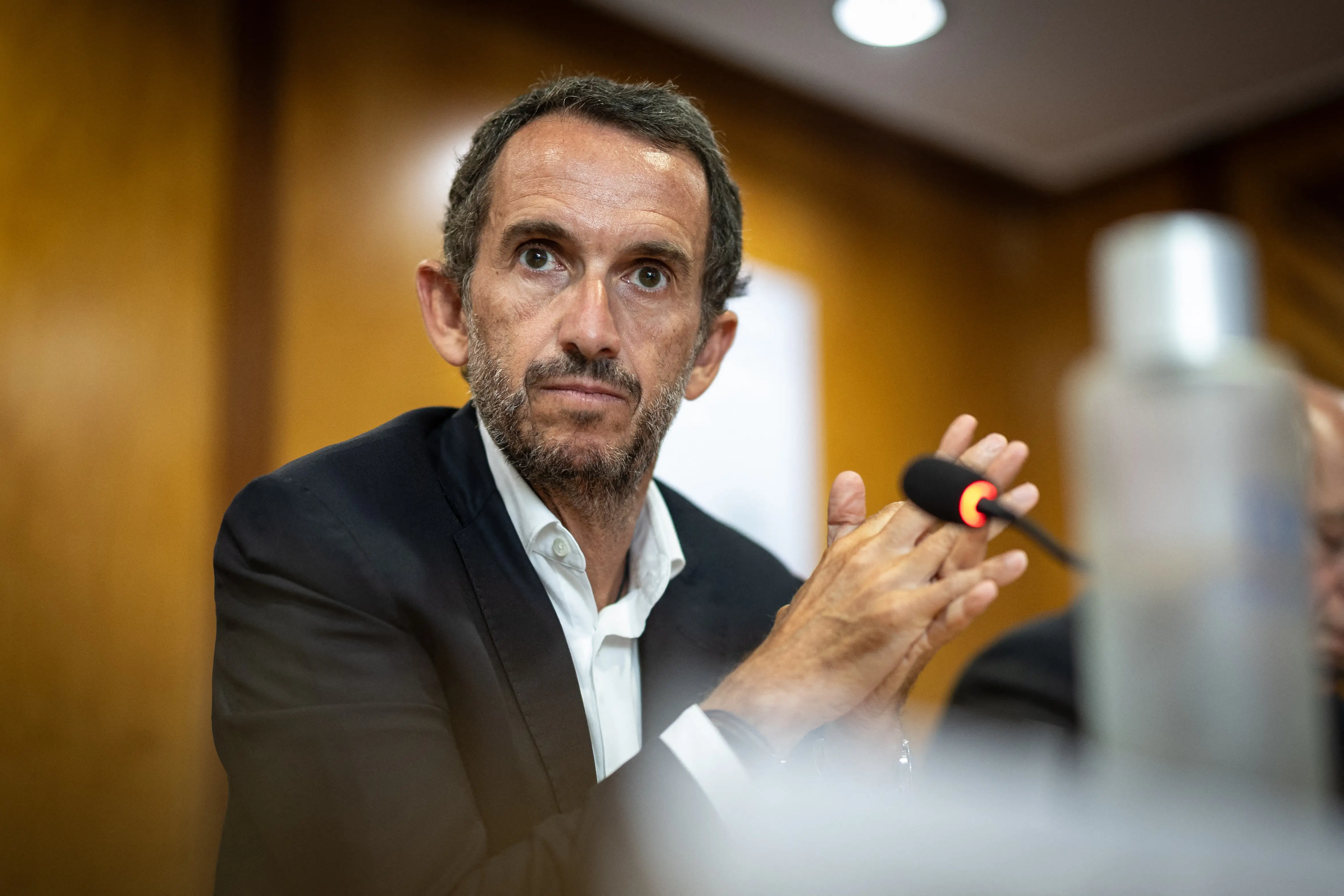 Carrefour CEO Alexandre Bompard (C) speaks during a press conference at the Federation du Commerce et de la Distribution (FCD) in Paris on June 22, 2026. (Photo by Simon WOHLFAHRT / AFP via Getty Images)