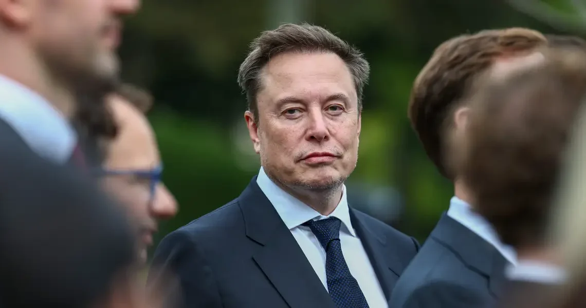 Elon Musk says he’ll give every child in America a share in SpaceX