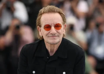Bono says U2 has got no problem with charging wealthy fans more to see the band live