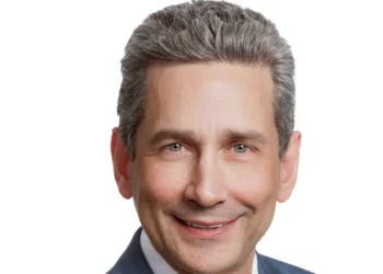A veteran tech investor says ‘doom and gloom’ over the AI boom is overblown, even though it has shades of the dot-com bubble
