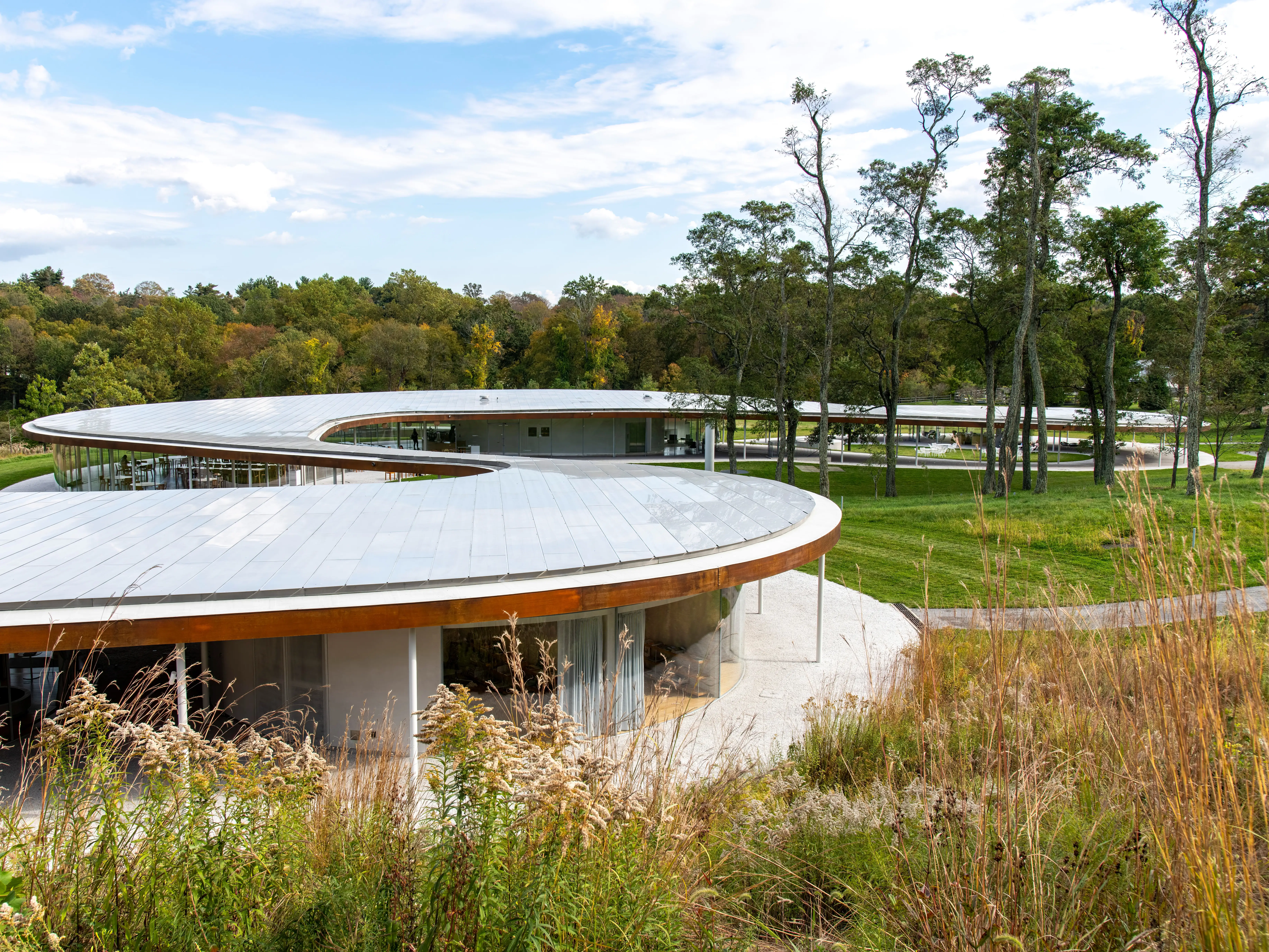 Single roof River building of glass, concrete, steel, and wood of Grace Farms center of culture stock photo