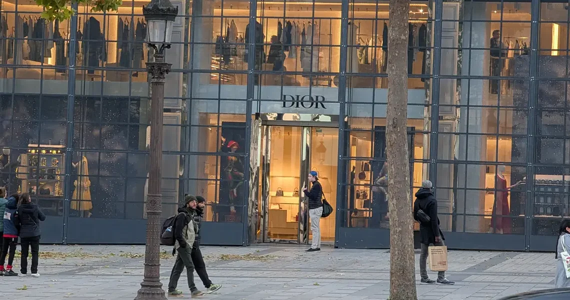 Boarded-up windows, museums closed to visitors: How businesses in Paris are preparing for another day of protests
