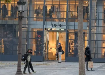 Boarded-up windows, museums closed to visitors: How businesses in Paris are preparing for another day of protests