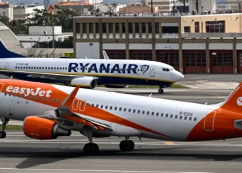 EasyJet joins the ranks of budget airlines installing Starlink — and puts pressure on its rival Ryanair