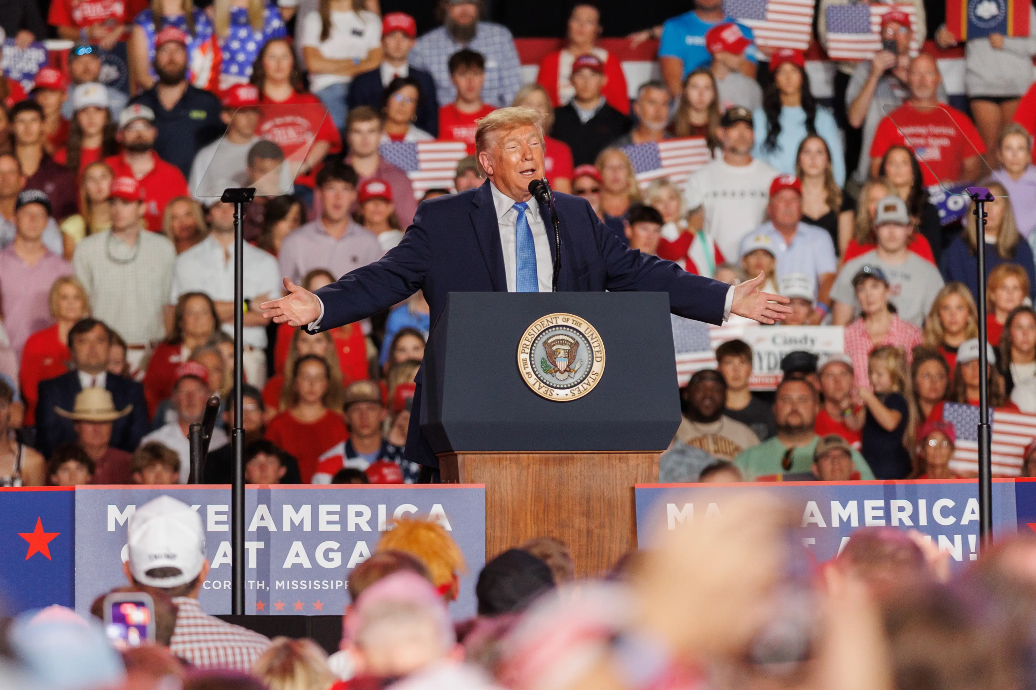 US President Donald Trump speaks during a campaign event at Crossroads Arena in Corinth, Mississippi, US, on Monday, Oct. 26, 2026. President Trump urged Republican voters to head to the polls during a campaign rally in deep-red Mississippi, saying he couldn't 