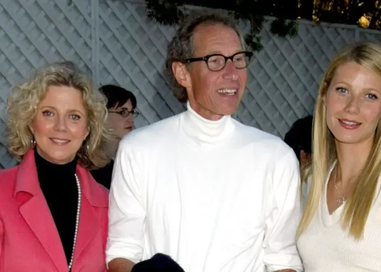 15 celebrities you didn’t know grew up superrich