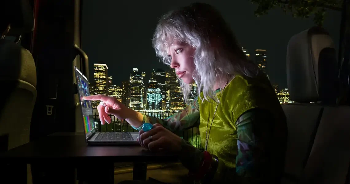 Apple’s first touchscreen MacBook Pro will set you back nearly 3 bands