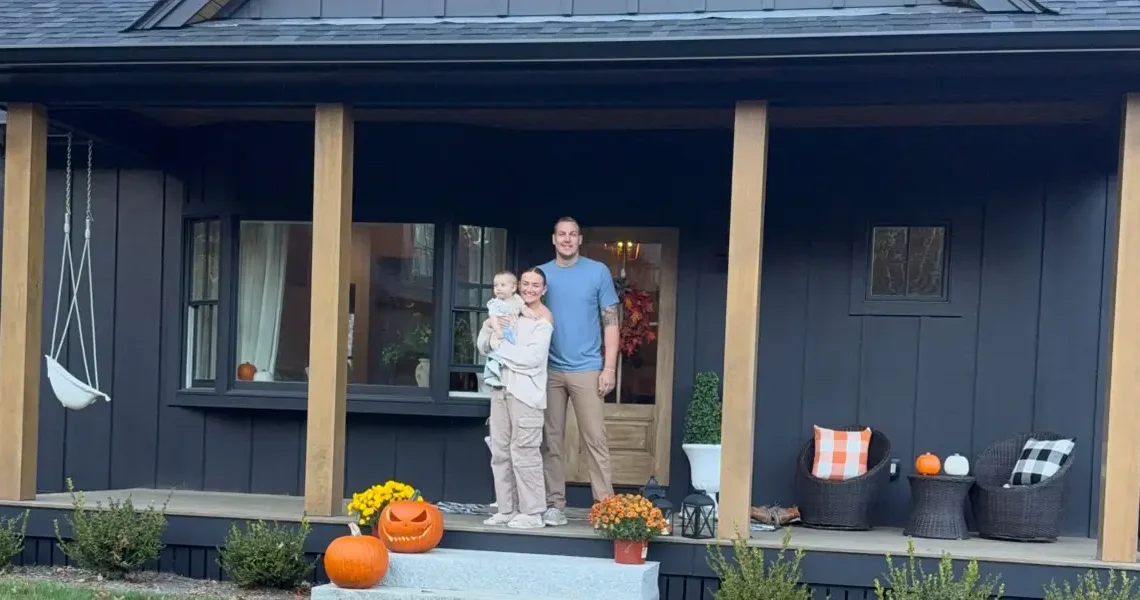 We live on a ‘family compound’ with my parents and siblings. These 7 things have surprised me most about the arrangement.