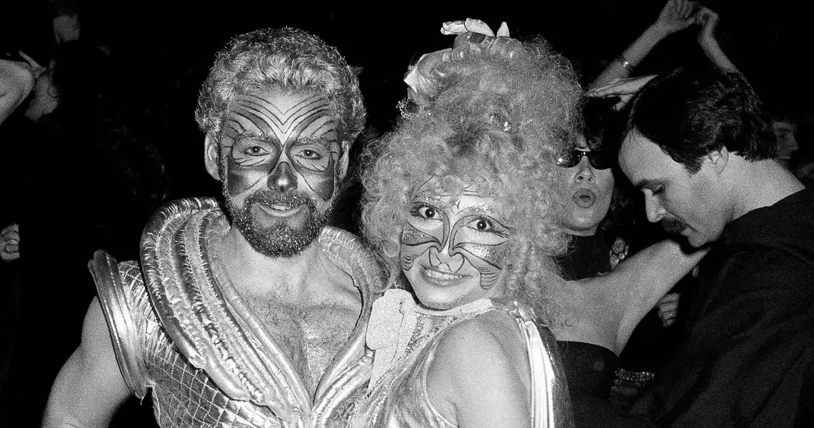 20 vintage photos show how Halloween has been celebrated over the last century