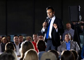As Ohio attack ad draws bipartisan heat, Vivek Ramaswamy doubles down