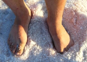 Can ‘Salt Stomping’ Really Help You Sleep? Here’s What Experts Say.