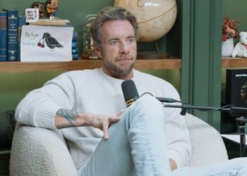 Dax Shepard Reveals Elizabeth Holmes Tried Booking ‘Armchair Expert’ Before Prison: ‘It Felt Scammy’