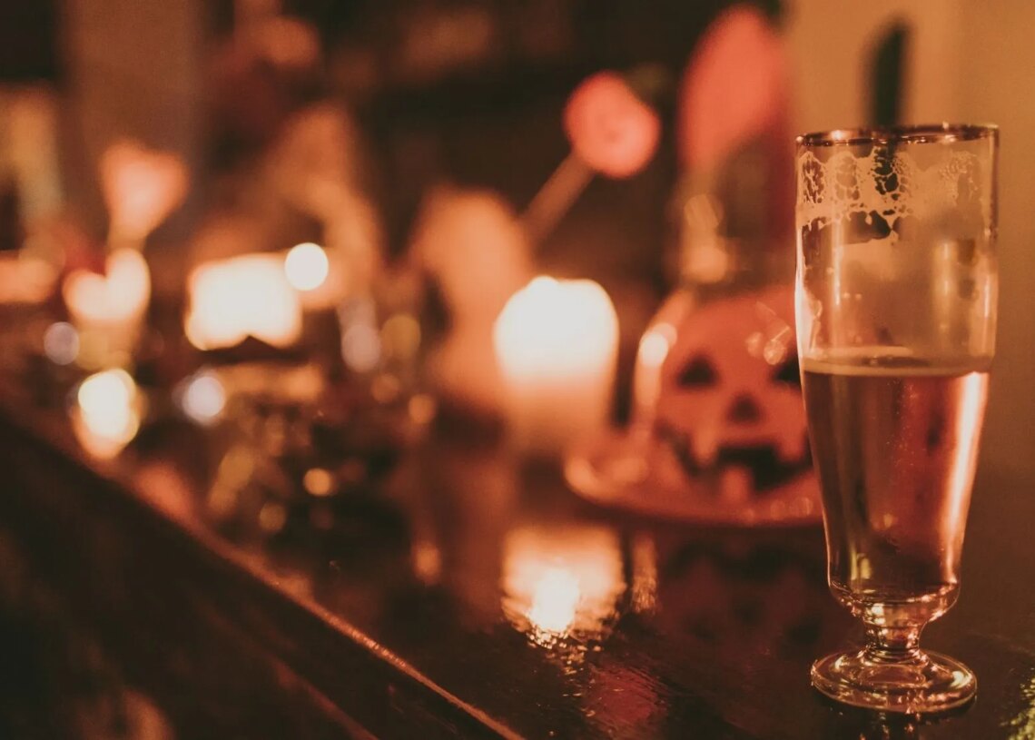 Doing Sober October? Here’s How to Handle the Peer Pressure.