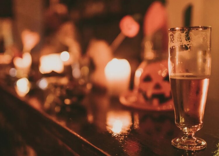 Doing Sober October? Here’s How to Handle the Peer Pressure.